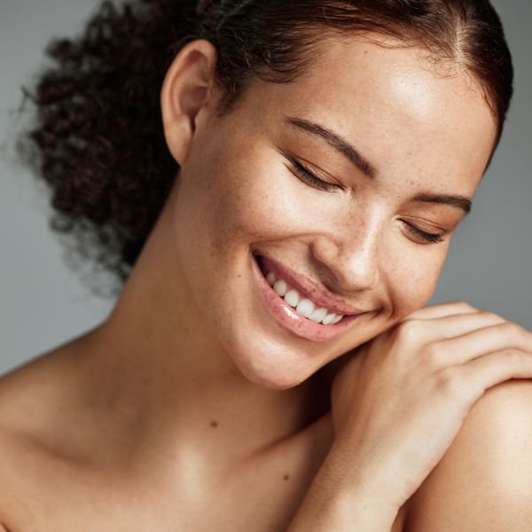 smiling-woman-natural-skin-glow